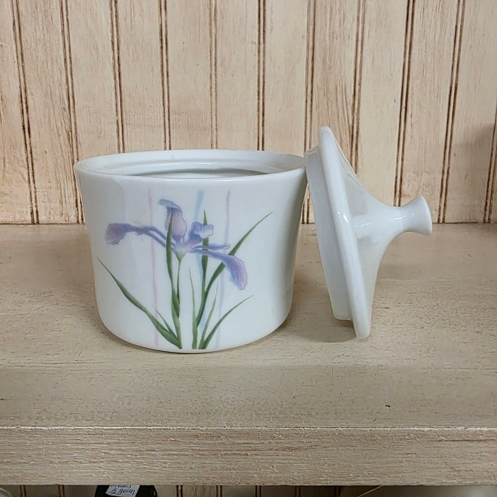 Corelle Shadow Iris Sugar Bowl w/ Lid Floral Replacement - Picture 2 of 4